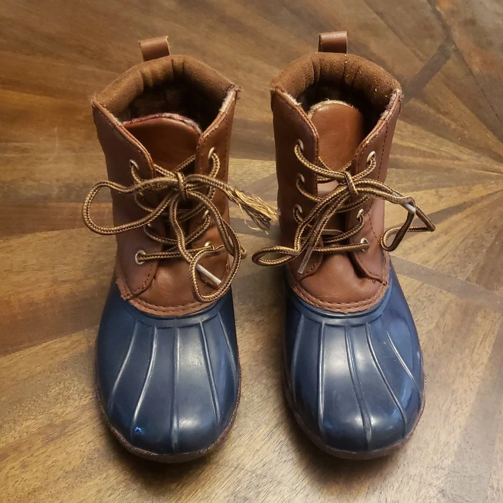 Adrienne Vittadini Kids Brown and Blue Duck Boots Size 3